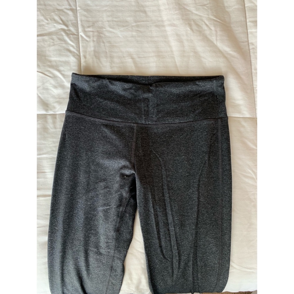 Cropped Leggings - Picture 2 of 5